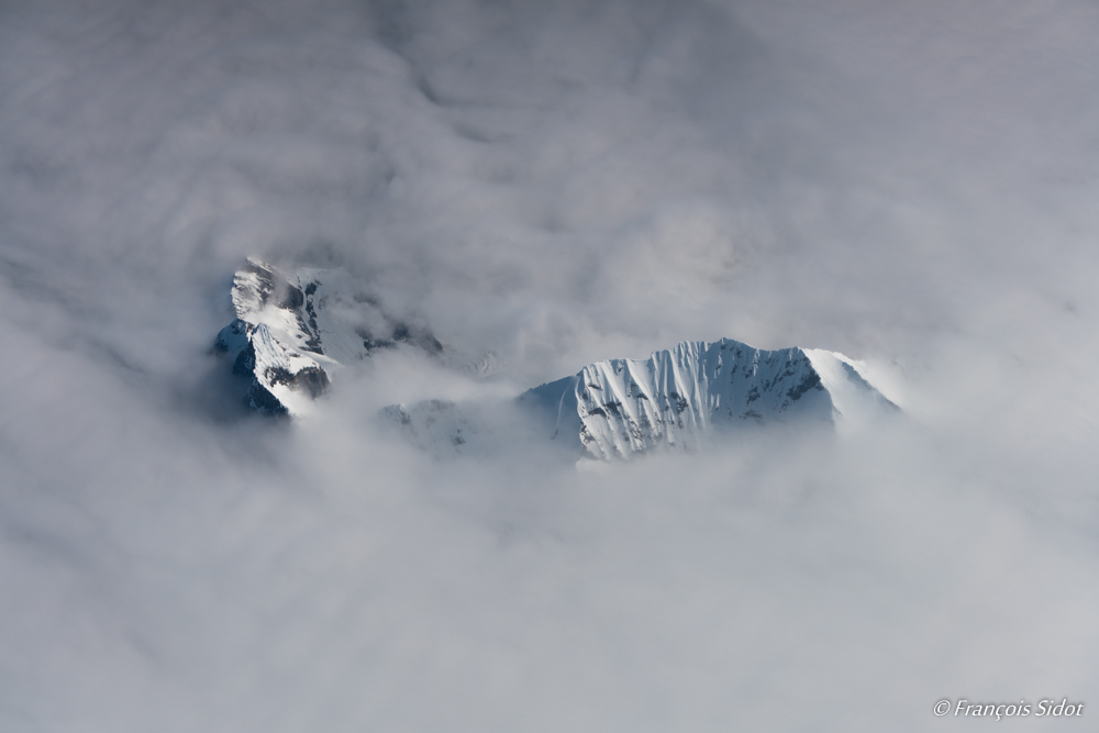 Spitzberg à travers les nuages